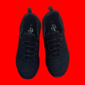 Sketchers sparkled black shoes